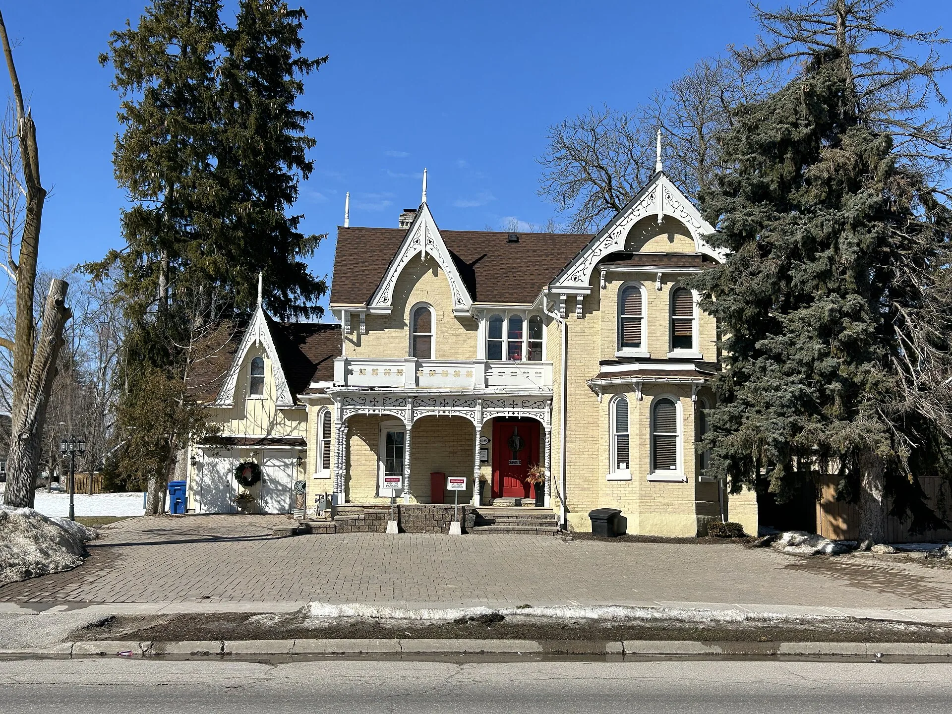 Main Street in downtown Stouffville, Ontario